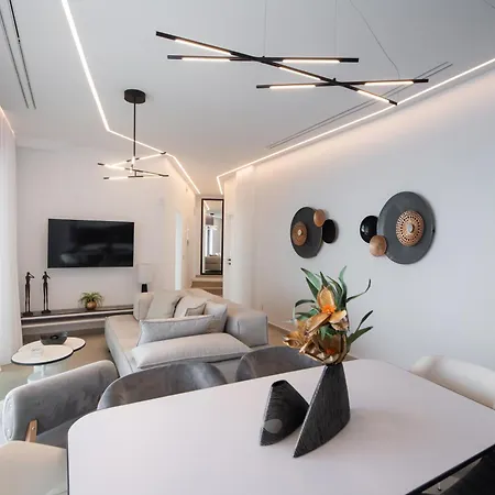 Aeliades * Áyios Nikítas