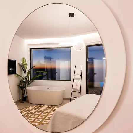 Aeliades * Áyios Nikítas