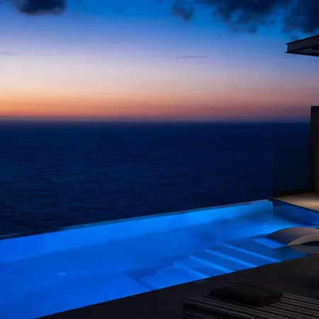 Aeliades * Áyios Nikítas