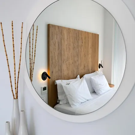 Aeliades Áyios Nikítas