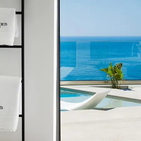 Aelliades Villa *