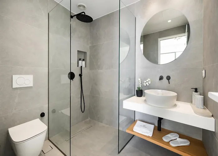 Aeliades Willa Áyios Nikítas